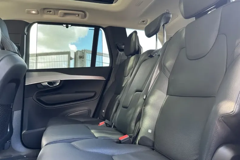 Volvo XC90 din 2023 cu 24.980 km - oferta VOL159015 - foto 23