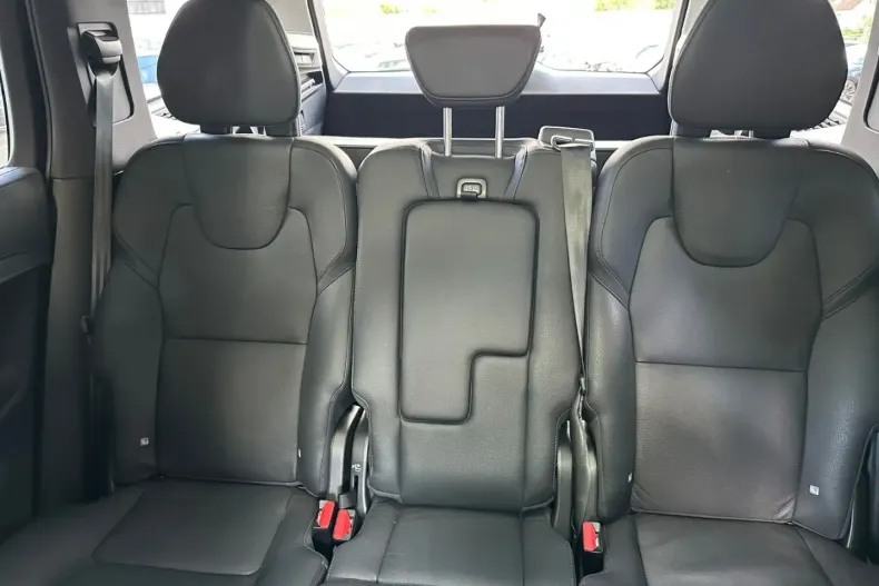 Volvo XC90 din 2023 cu 24.980 km - oferta VOL159015 - foto 25