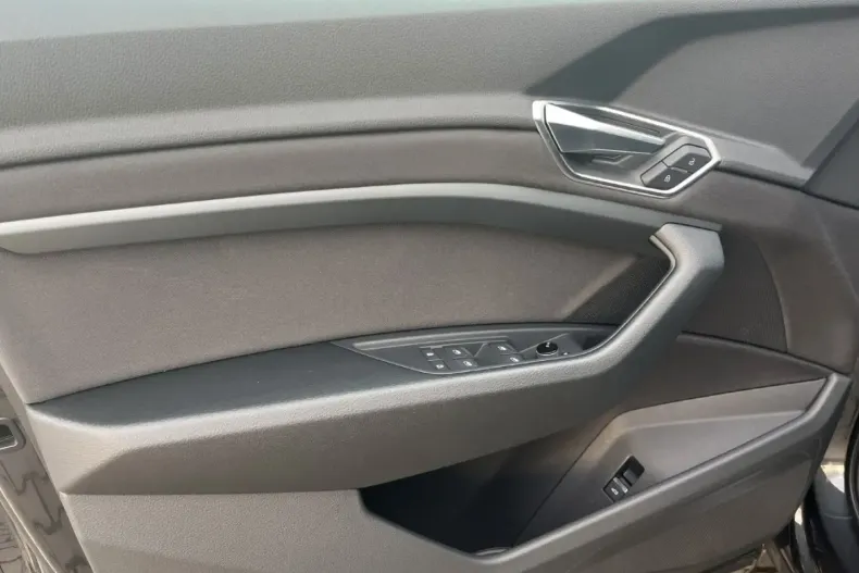 Audi e-tron din 2022 cu 24.490 km - oferta AUD159020 - foto 8