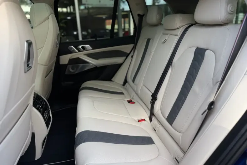 BMW X5 M din 2024 cu 2.593 km - oferta BMW159023 - foto 42