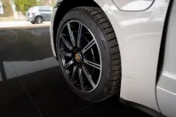 Porsche Taycan din 2024 cu 3.000 km - oferta POR159028 - foto 9