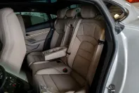 Porsche Taycan din 2024 cu 3.000 km - oferta POR159028 - foto 23