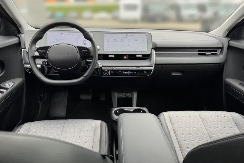 Hyundai IONIQ 5 din 2024 cu 8.000 km - oferta HYU159029 - foto 11