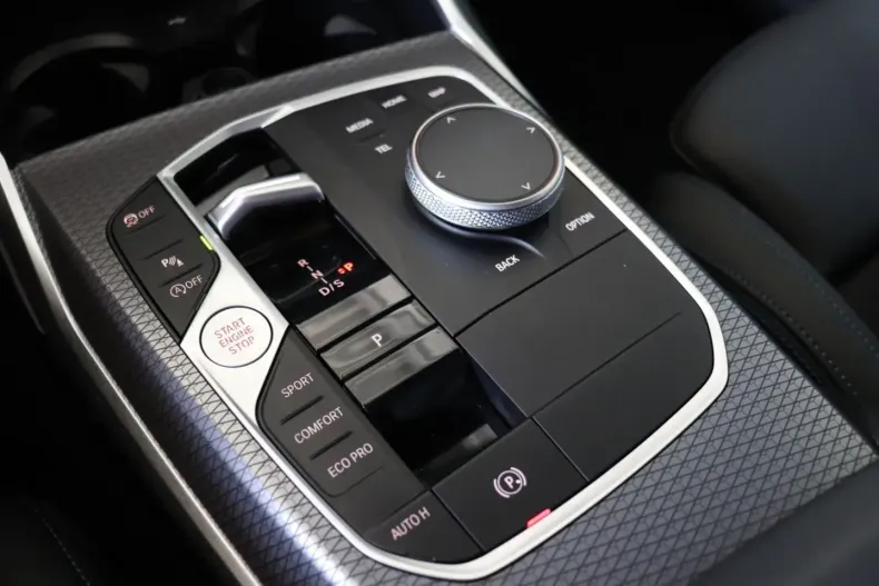 BMW 330 din 2024 cu 23.200 km - oferta BMW159031 - foto 13