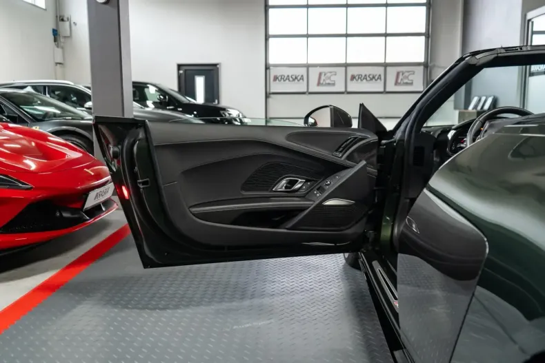 Audi R8 din 2022 cu 24.297 km - oferta AUD159032 - foto 14