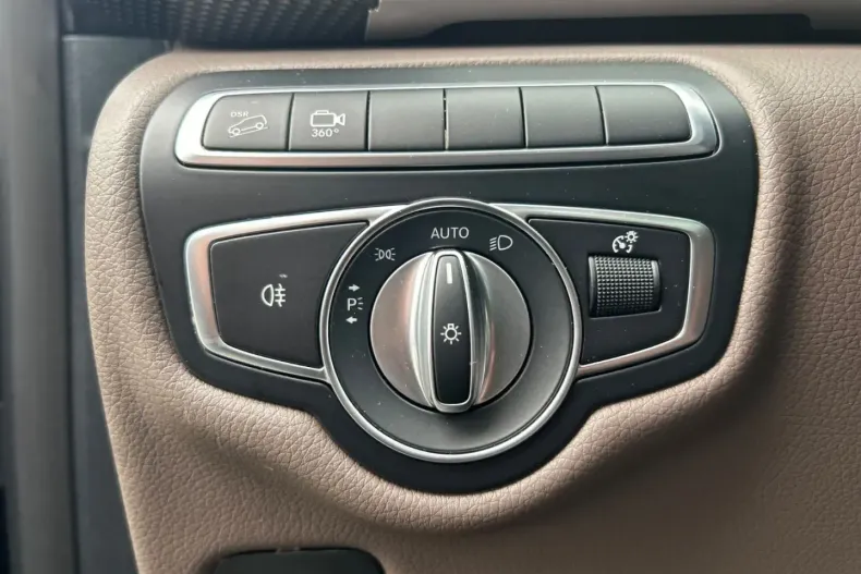 Mercedes-Benz V 300 din 2023 cu 56.683 km - oferta MER159033 - foto 9