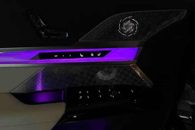 BMW 740 din 2023 cu 21.000 km - oferta BMW159037 - foto 6