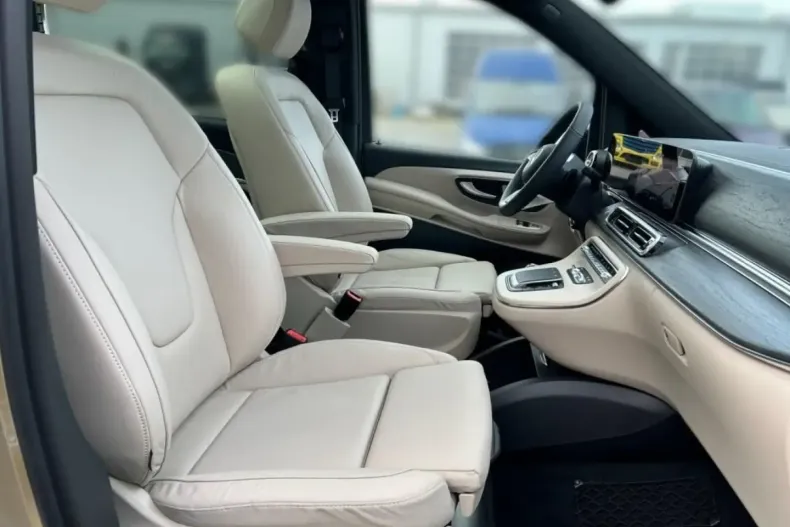 Mercedes-Benz V 300 din 2024 cu 7.300 km - oferta MER159047 - foto 14