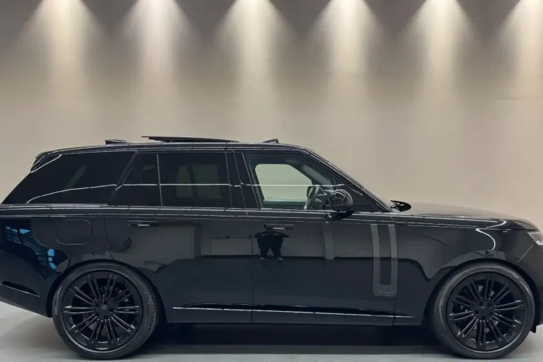 Land Rover Range Rover din 2023 cu 29.900 km - oferta LAN159049 - foto 5