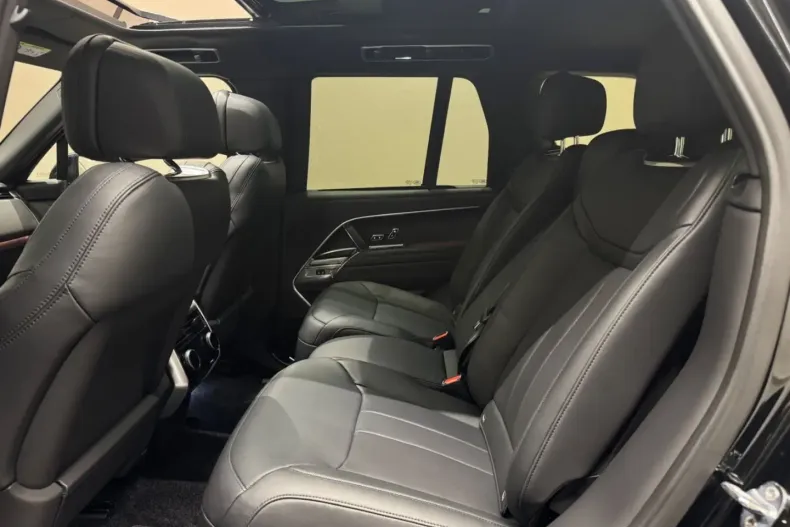 Land Rover Range Rover din 2023 cu 29.900 km - oferta LAN159049 - foto 12