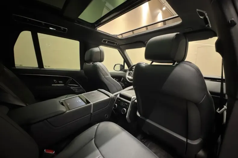 Land Rover Range Rover din 2023 cu 29.900 km - oferta LAN159049 - foto 15