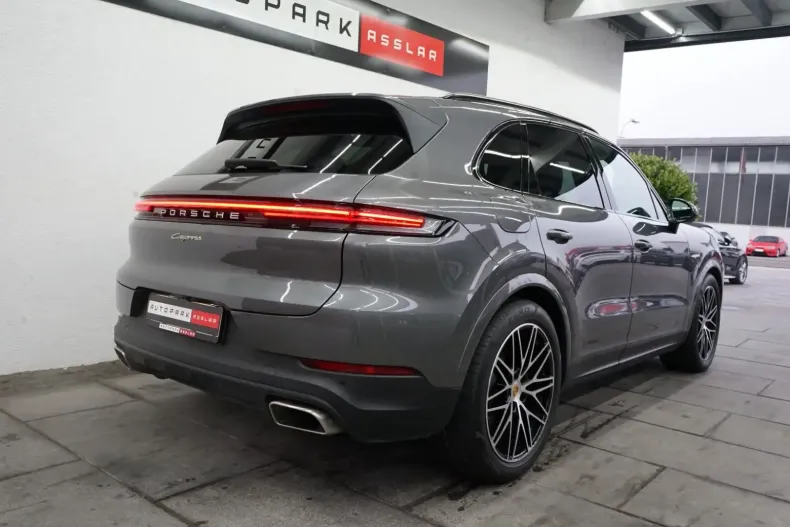 Porsche Cayenne din 2024 cu 32.010 km - oferta POR159054 - foto 3