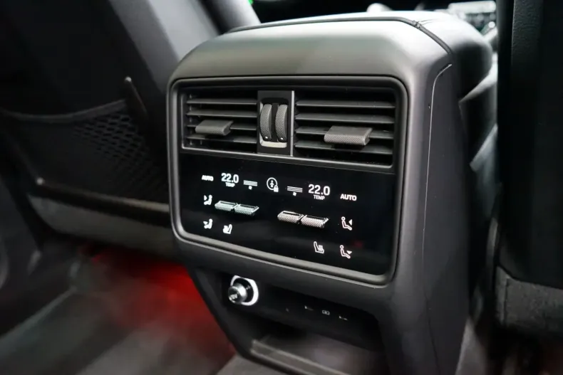 Porsche Cayenne din 2024 cu 32.010 km - oferta POR159054 - foto 9