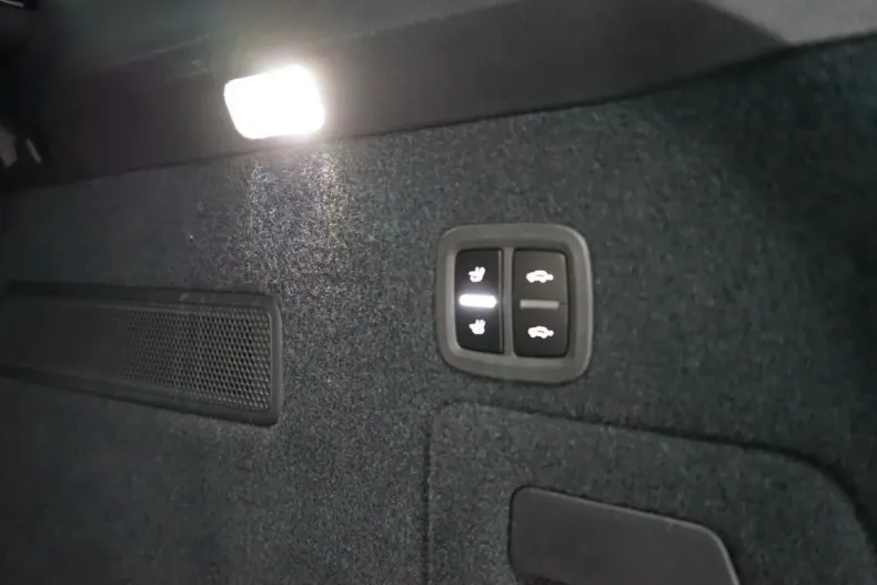 Porsche Cayenne din 2024 cu 32.010 km - oferta POR159054 - foto 12