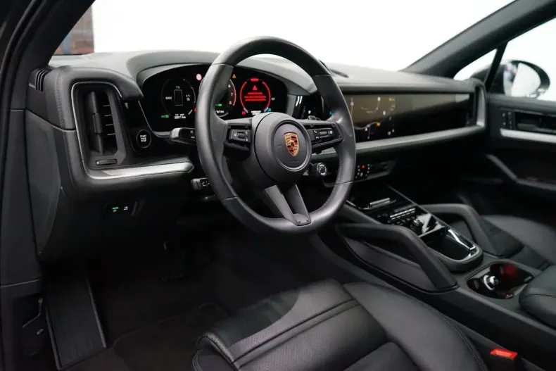 Porsche Cayenne din 2024 cu 32.010 km - oferta POR159054 - foto 19