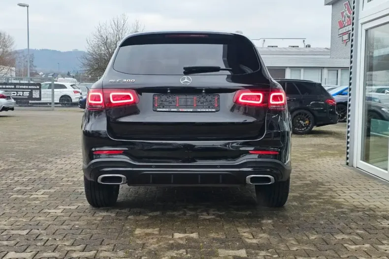 Mercedes-Benz GLC 300 din 2022 cu 69.000 km - oferta MER159057 - foto 7