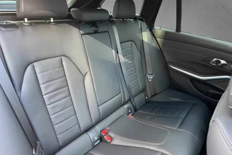 BMW M340i din 2024 cu 14.800 km - oferta BMW159058 - foto 13