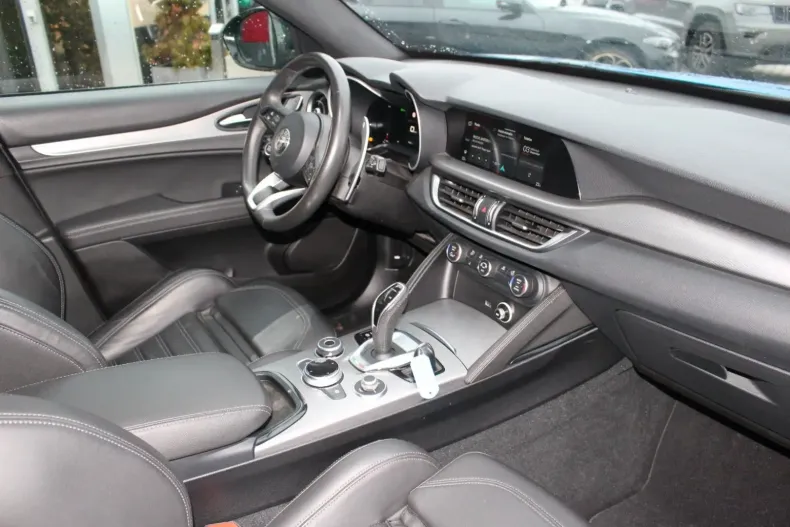 Alfa Romeo Stelvio din 2023 cu 56.800 km - oferta ALF159059 - foto 6