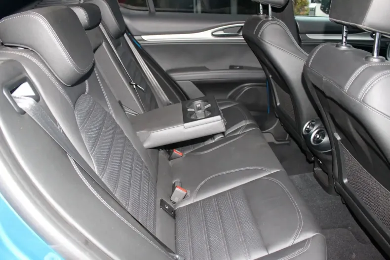 Alfa Romeo Stelvio din 2023 cu 56.800 km - oferta ALF159059 - foto 7