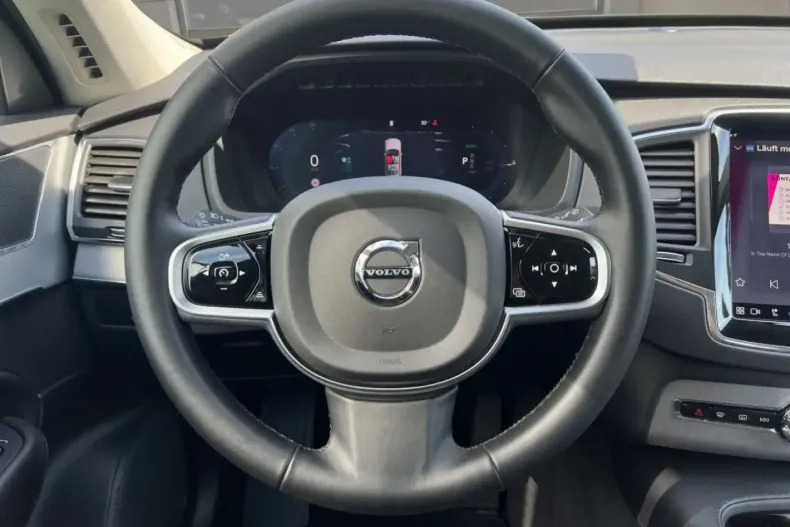 Volvo XC90 din 2024 cu 26.304 km - oferta VOL159063 - foto 8