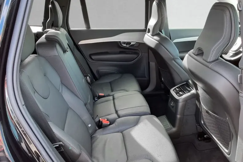 Volvo XC90 din 2024 cu 7.000 km - oferta VOL159066 - foto 6