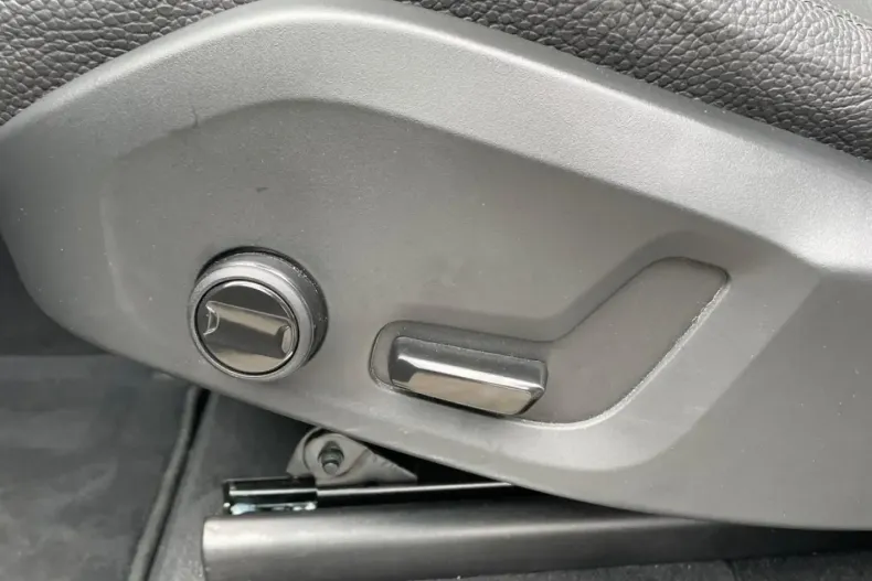 Volvo XC90 din 2024 cu 12.874 km - oferta VOL159067 - foto 18