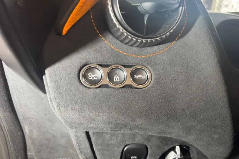 McLaren 750S din 2024 cu 2.700 km - oferta MCL159089 - foto 20