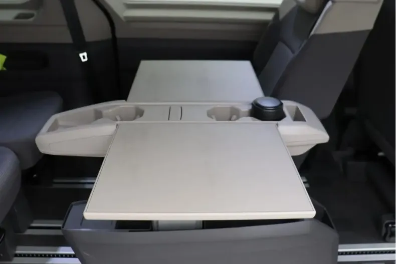 Volkswagen T7 Multivan din 2022 cu 43.880 km - oferta VOL159093 - foto 8