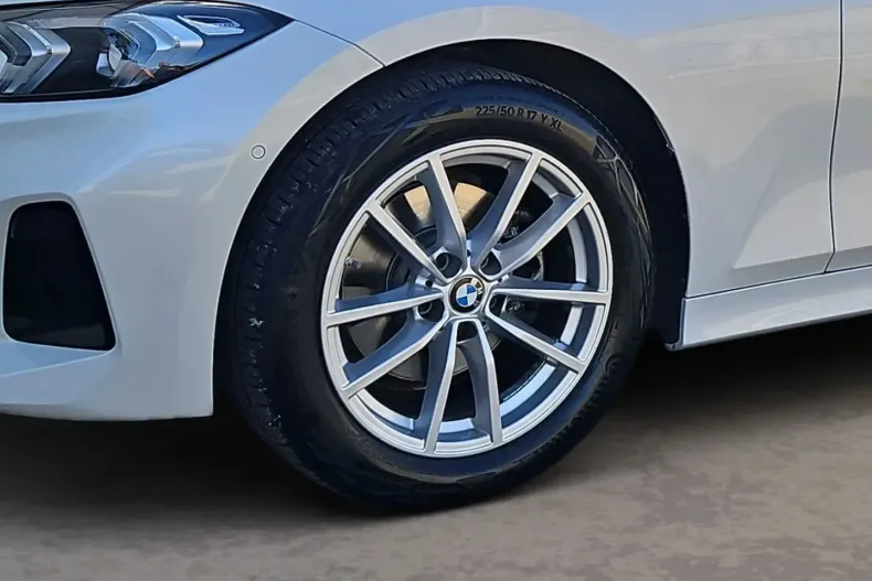 BMW 320 din 2023 cu 52.700 km - oferta BMW159102 - foto 8