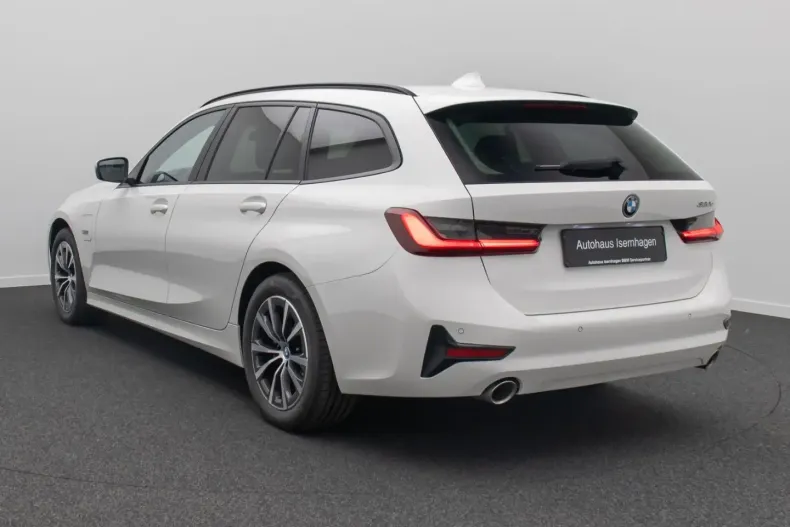 BMW 320 din 2022 cu 44.834 km - oferta BMW159104 - foto 9