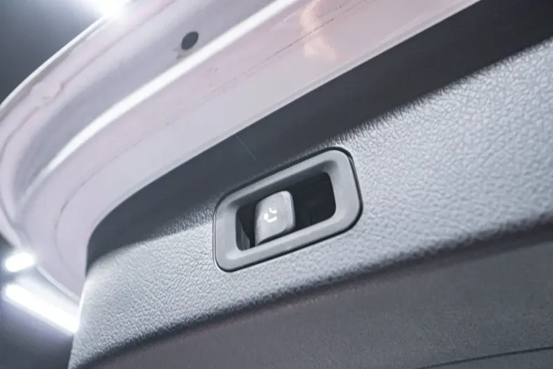 Mercedes-Benz GLE 400 din 2022 cu 32.255 km - oferta MER159115 - foto 8