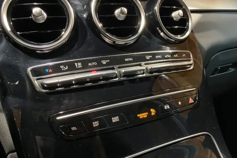 Mercedes-Benz GLC 200 din 2022 cu 44.664 km - oferta MER159116 - foto 18