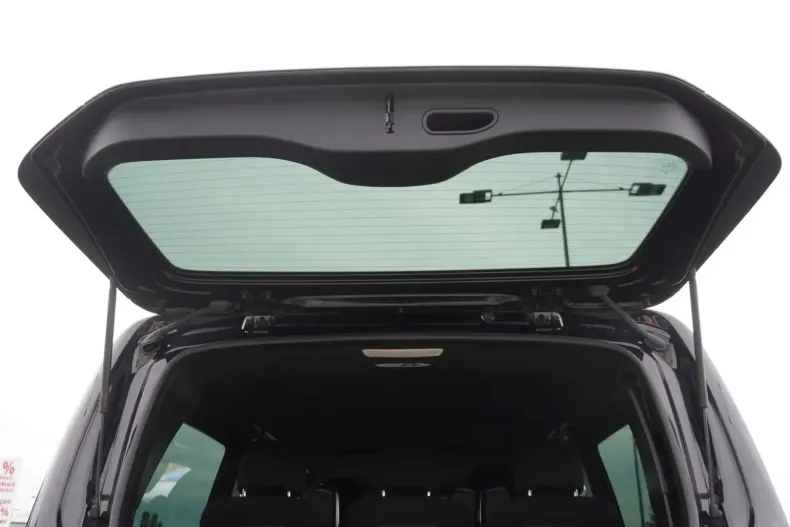 Mercedes-Benz V 300 din 2024 cu 45.828 km - oferta MER159123 - foto 8