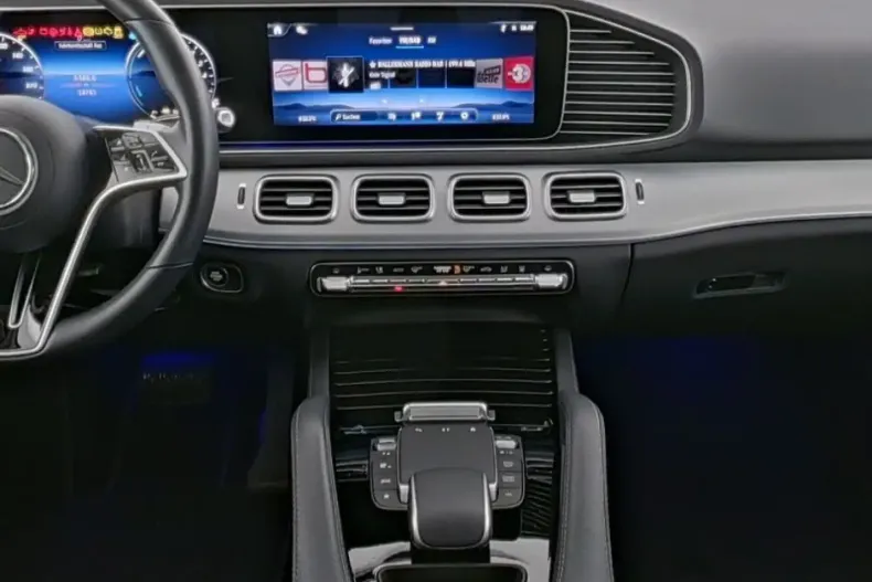 Mercedes-Benz GLE 350 din 2024 cu 18.800 km - oferta MER159140 - foto 3