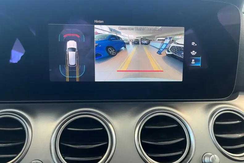 Mercedes-Benz E 300 din 2021 cu 86.000 km - oferta MER159142 - foto 21