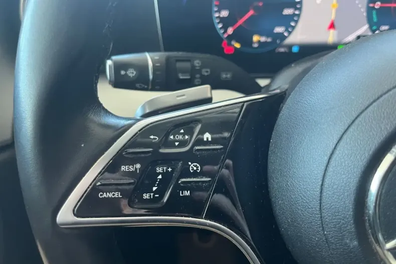 Mercedes-Benz E 300 din 2021 cu 86.000 km - oferta MER159142 - foto 23