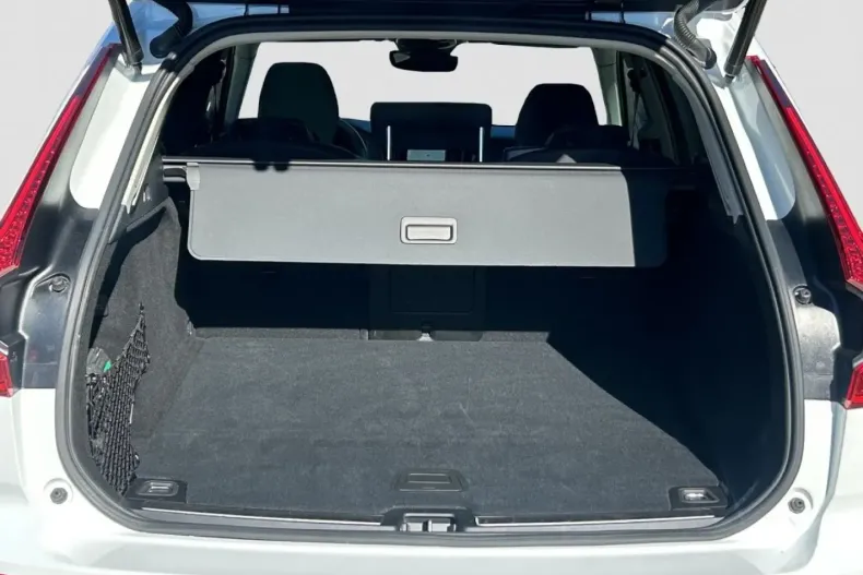 Volvo XC60 din 2024 cu 29.900 km - oferta VOL159153 - foto 16