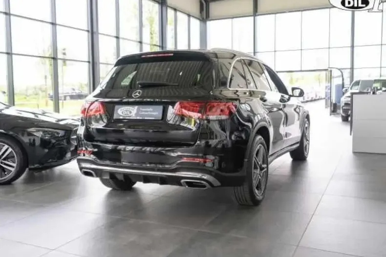 Mercedes-Benz GLC 200 din 2021 cu 90.900 km - oferta MER159163 - foto 3