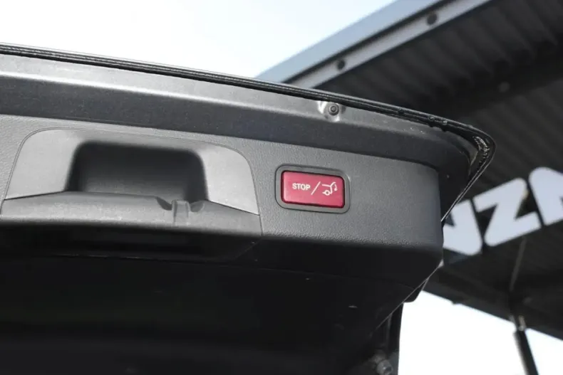 Mercedes-Benz GLC 200 din 2020 cu 72.900 km - oferta MER159166 - foto 20