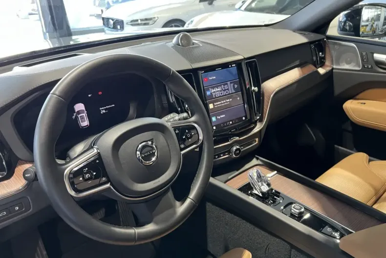 Volvo XC60 din 2024 cu 17.883 km - oferta VOL159176 - foto 23