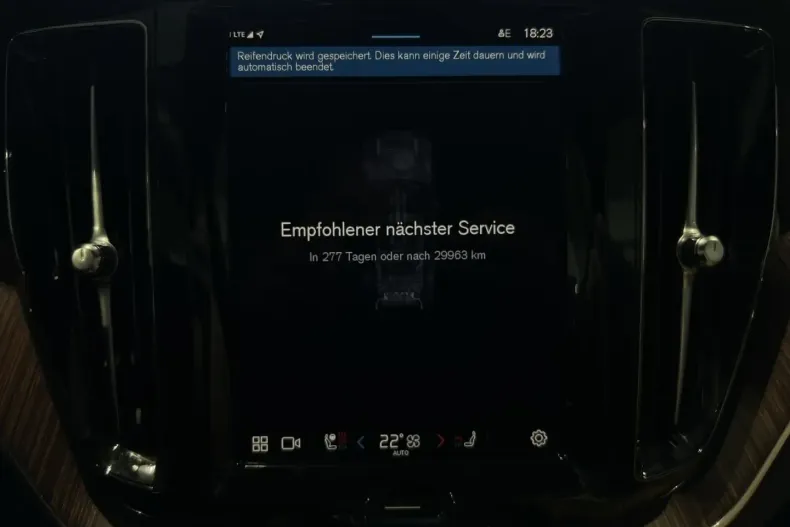 Volvo XC60 din 2024 cu 17.883 km - oferta VOL159176 - foto 36