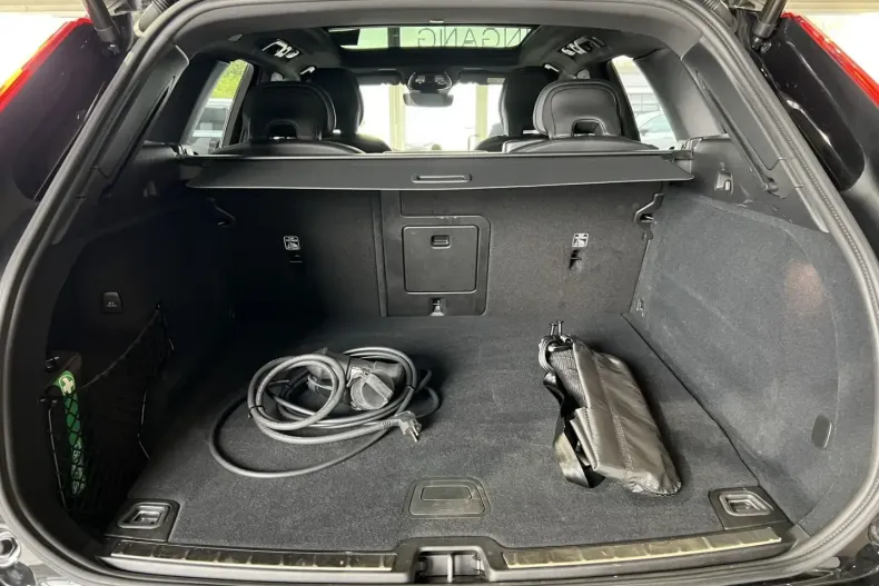 Volvo XC60 din 2024 cu 21.157 km - oferta VOL159177 - foto 13