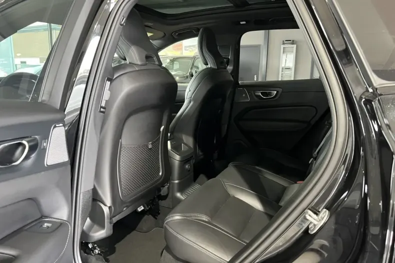 Volvo XC60 din 2024 cu 21.157 km - oferta VOL159177 - foto 16