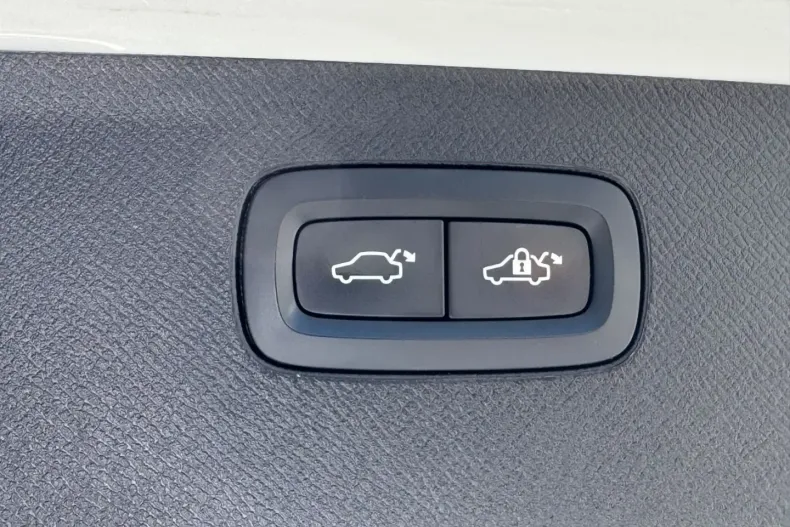 Volvo XC90 din 2020 cu 73.000 km - oferta VOL159181 - foto 18