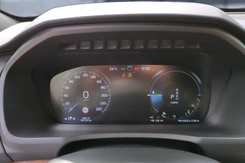 Volvo XC90 din 2021 cu 84.700 km - oferta VOL159184 - foto 10