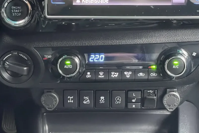 Toyota Hilux din 2020 cu 26.300 km - oferta TOY159189 - foto 23