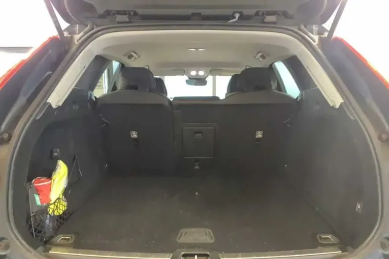 Volvo XC60 din 2021 cu 69.171 km - oferta VOL159207 - foto 9