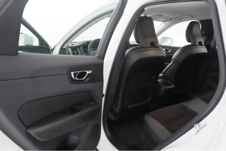 Volvo XC60 din 2020 cu 68.290 km - oferta VOL159223 - foto 16