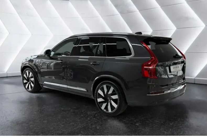 Volvo XC90 din 2024 cu 19.685 km - oferta VOL159227 - foto 2