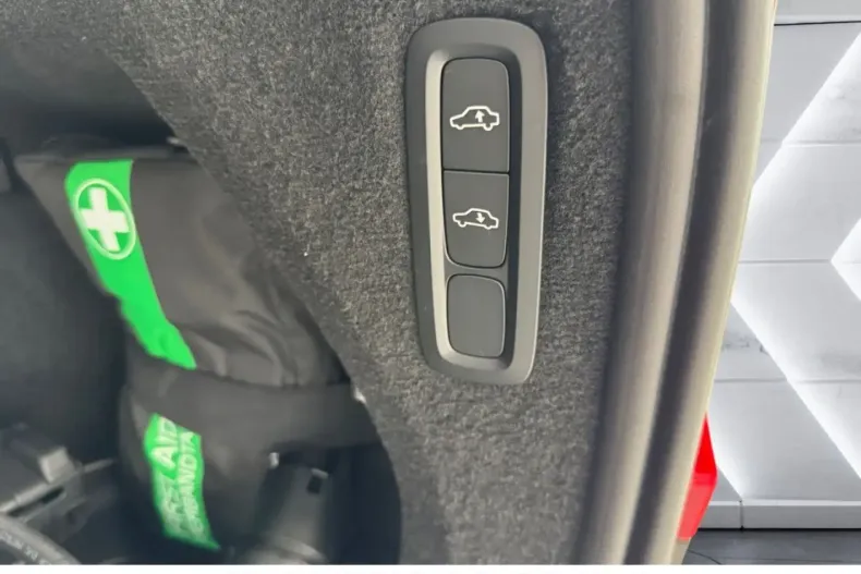 Volvo XC90 din 2024 cu 19.685 km - oferta VOL159227 - foto 15